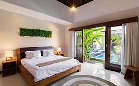Villa Lapiz Lazuli Seminyak Kuta